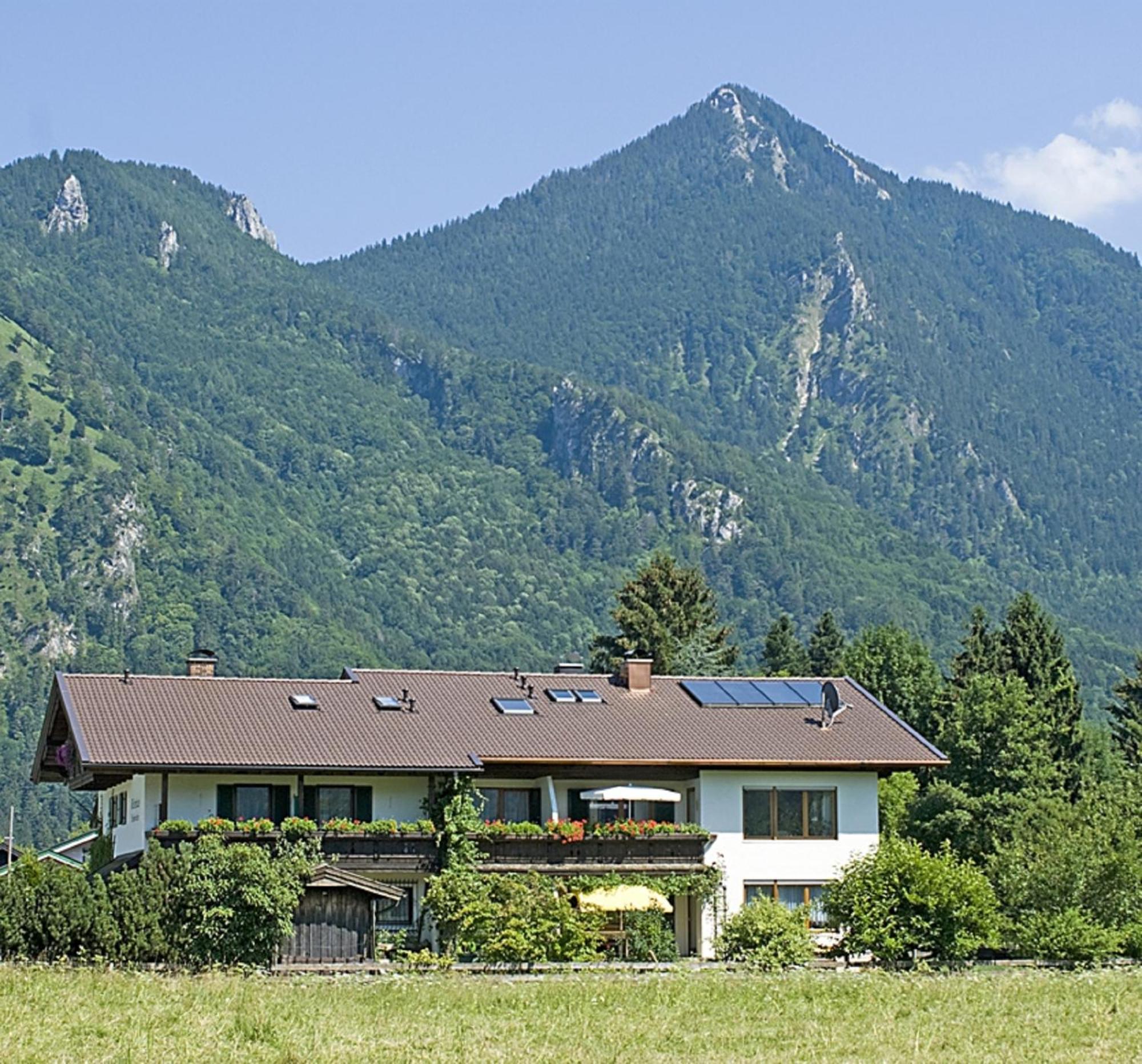 Gaestehaus Weissenbacher-Ferienwohnungen Marquartstein Exterior foto